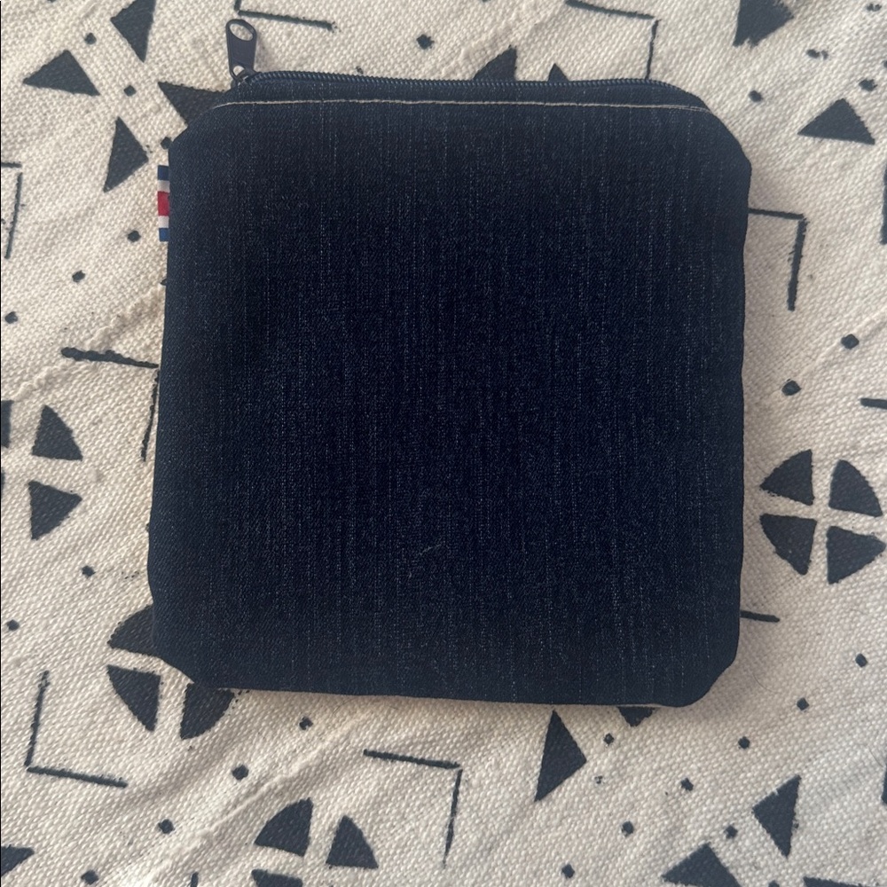 Sloth Meditation Canvas Pouch - Picture 3 of 3